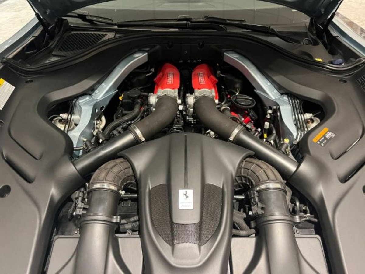 Ferrari Roma Spider 3.9 F1 dct (8)