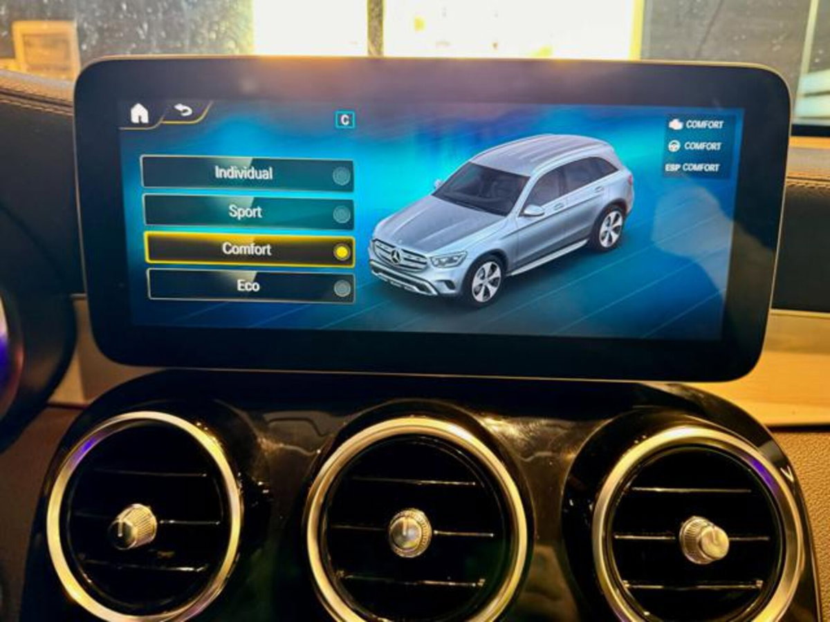Mercedes-Benz GLC SUV 220 d 4Matic Premium (12)