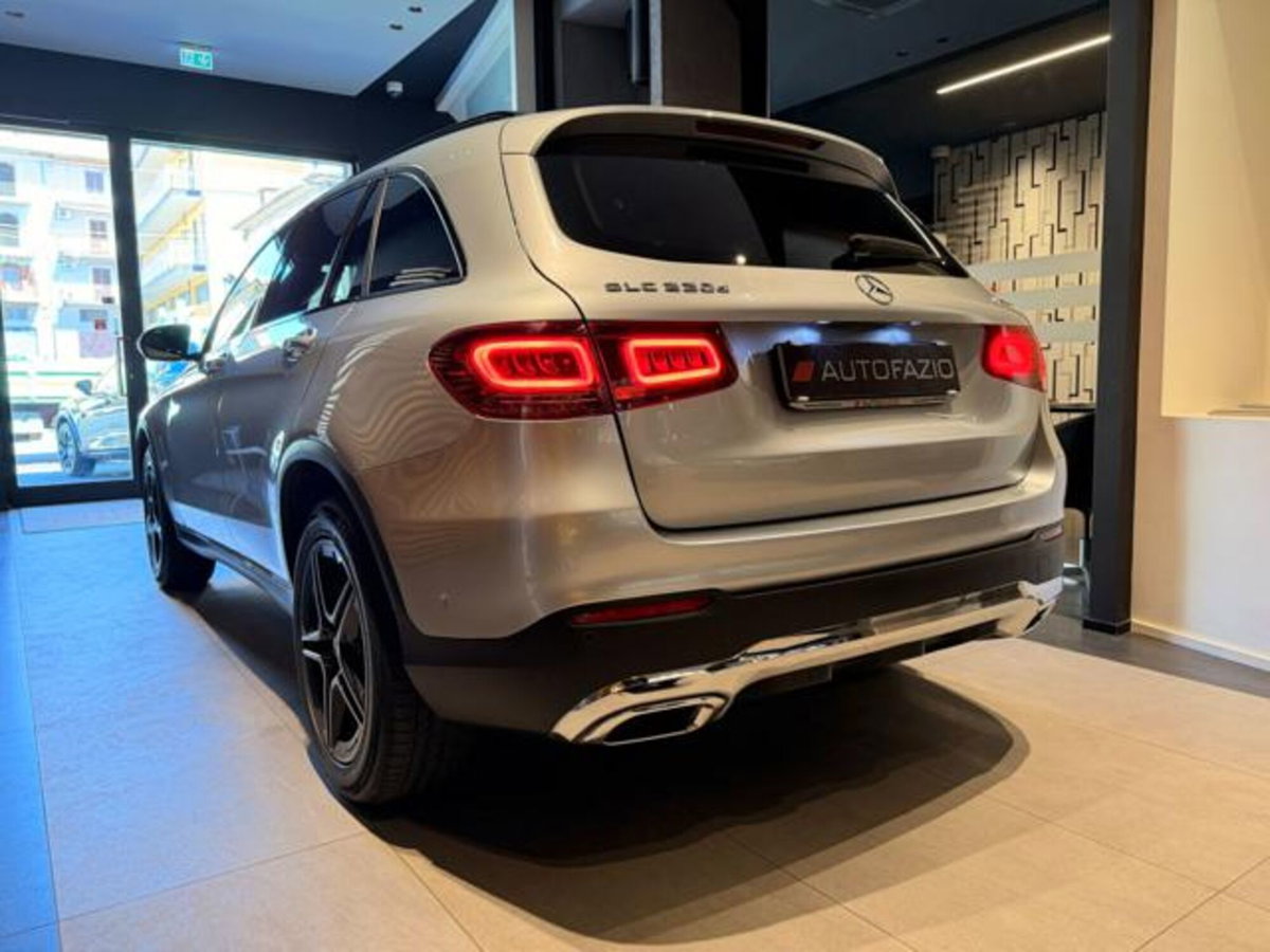 Mercedes-Benz GLC SUV 220 d 4Matic Premium (4)