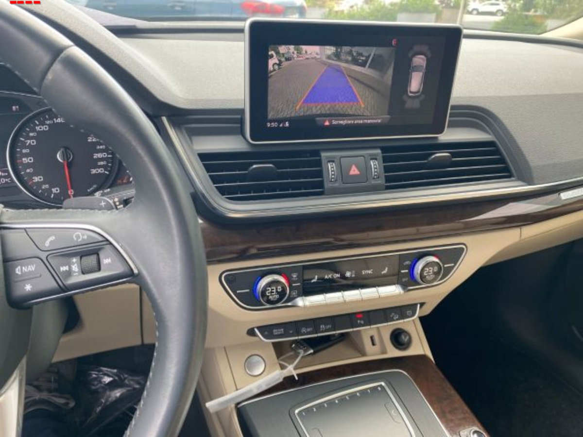 Audi Q5 45 TDI quattro tiptronic Design (11)