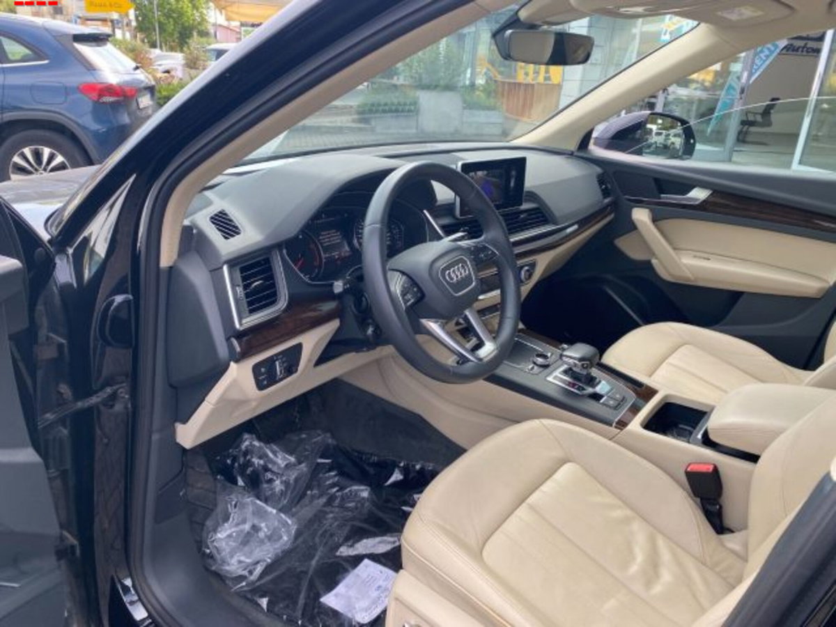 Audi Q5 45 TDI quattro tiptronic Design (9)