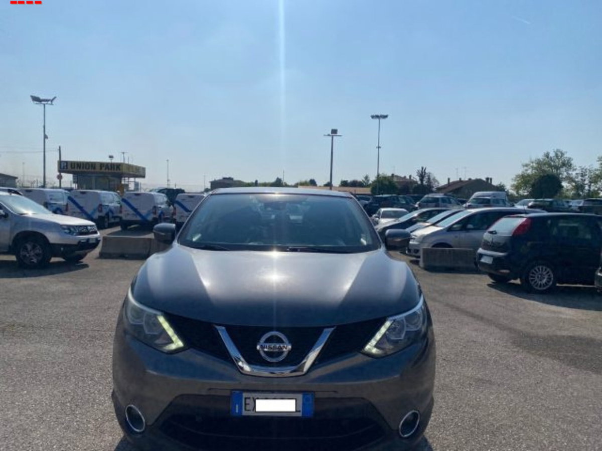 Nissan Qashqai 1.5 dCi Acenta (2)