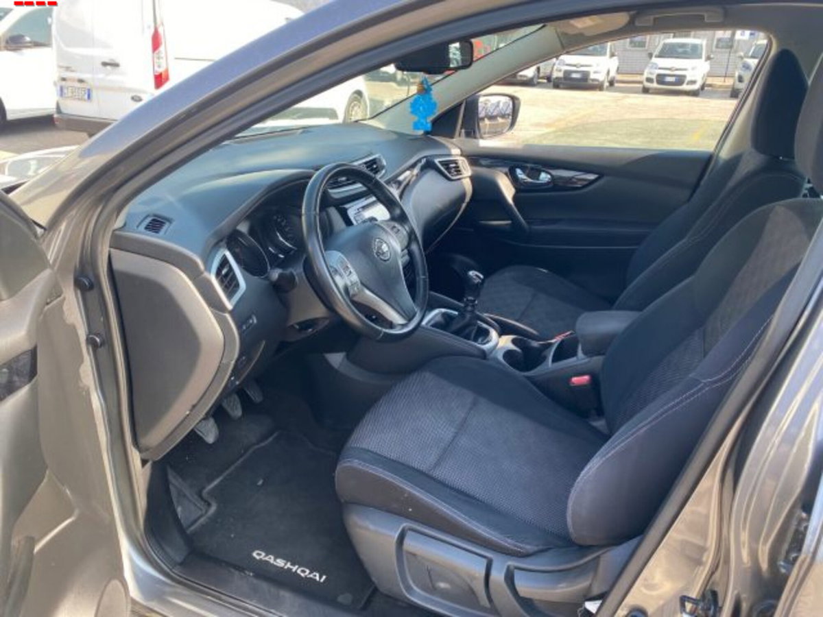Nissan Qashqai 1.5 dCi Acenta (7)
