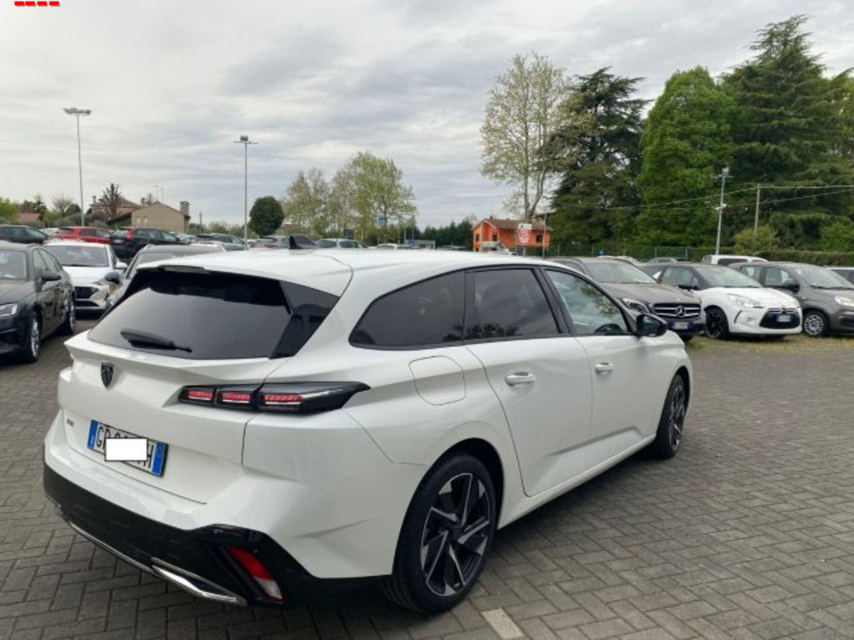 Peugeot 308 SW BlueHDi 130 S&S EAT8 Allure Pack (5)