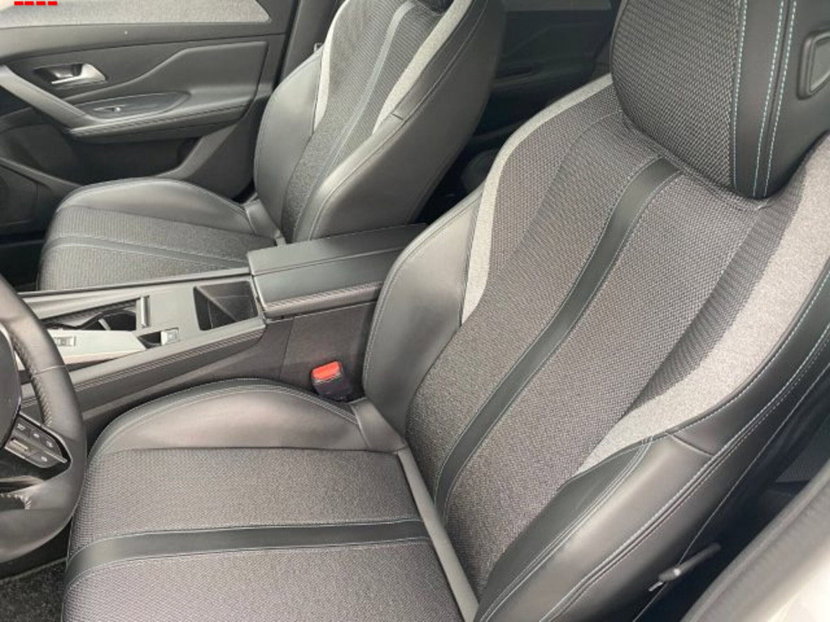 Peugeot 308 SW BlueHDi 130 S&S EAT8 Allure Pack (9)