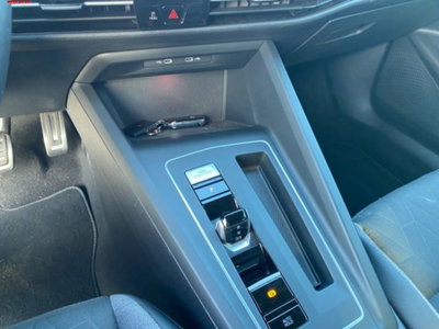Volkswagen Golf Variant 2.0 TDI 150 CV DSG SCR 4Motion R-Line (11)