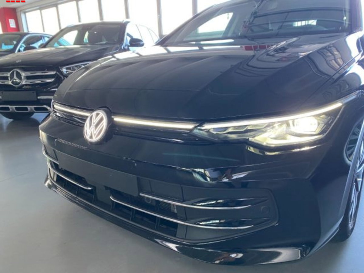 Volkswagen Golf Variant 2.0 TDI 150 CV DSG SCR 4Motion R-Line (18)