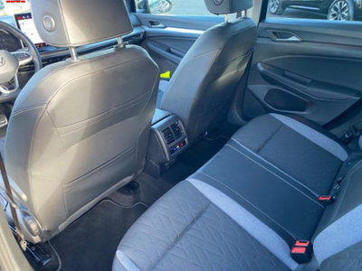 Volkswagen Golf Variant 2.0 TDI 150 CV DSG SCR 4Motion R-Line (9)