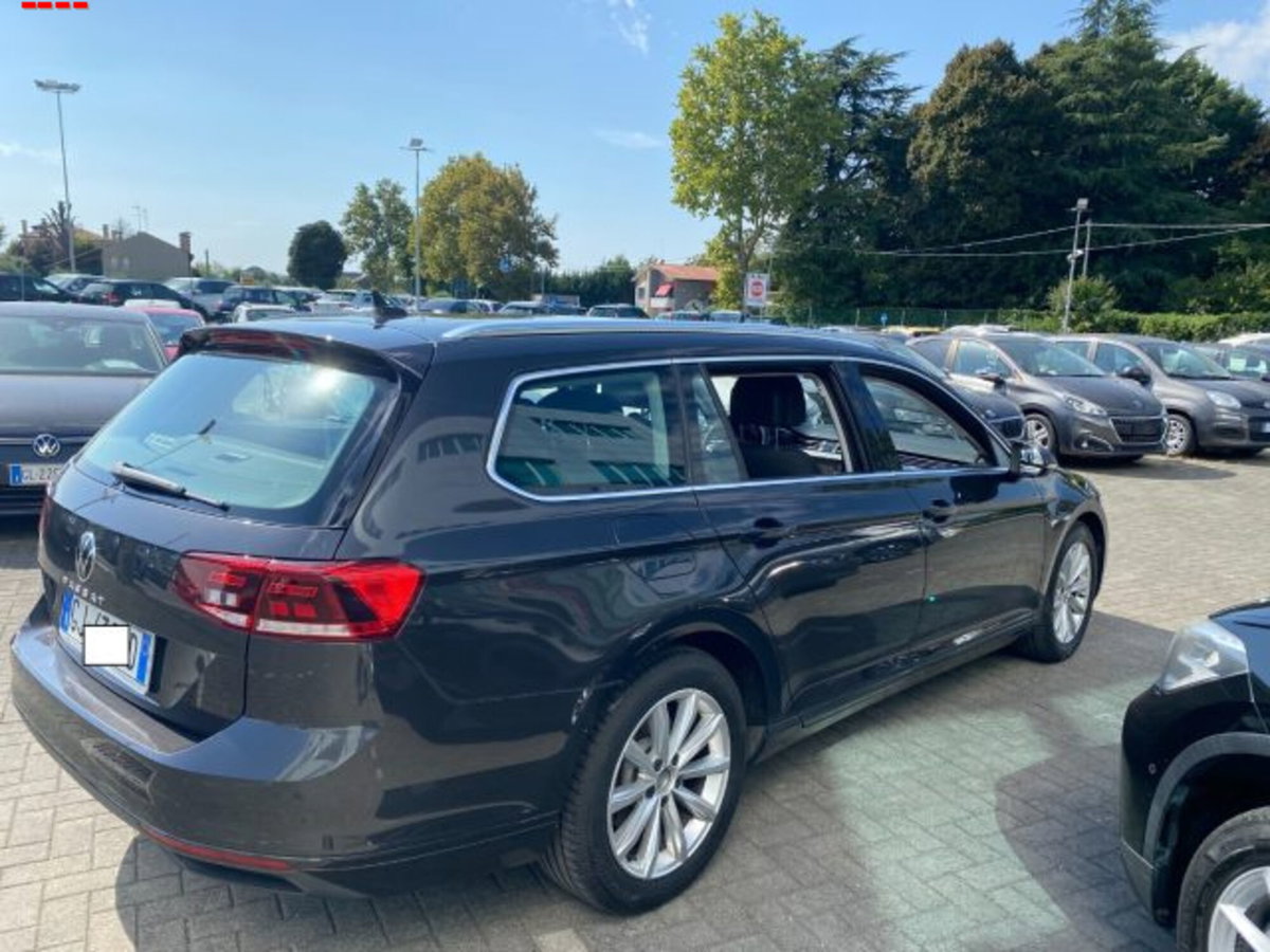 Volkswagen Passat Variant 2.0 TDI SCR EVO DSG Business (5)