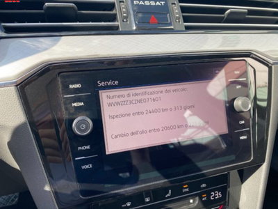 Volkswagen Passat Variant 2.0 TDI SCR EVO DSG Business (8)