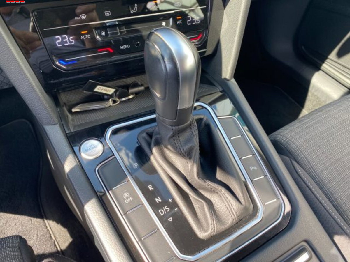 Volkswagen Passat Variant 2.0 TDI SCR EVO DSG Business (9)