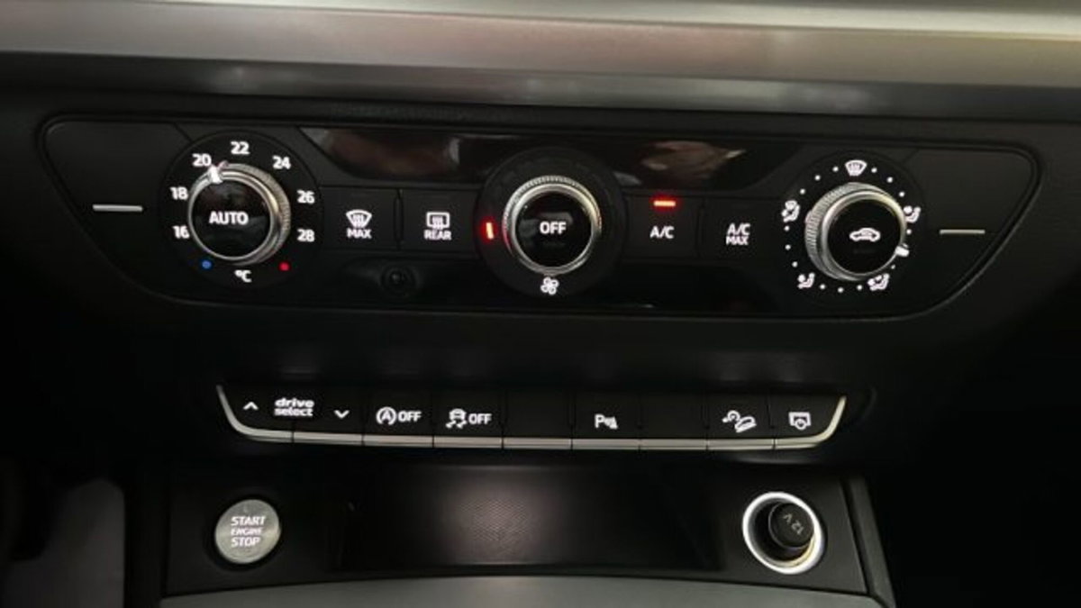 Audi Q5 35 TDI quattro S tronic Business Sport (11)