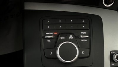 Audi Q5 35 TDI quattro S tronic Business Sport (12)