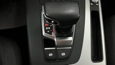 Audi Q5 35 TDI quattro S tronic Business Sport (13)