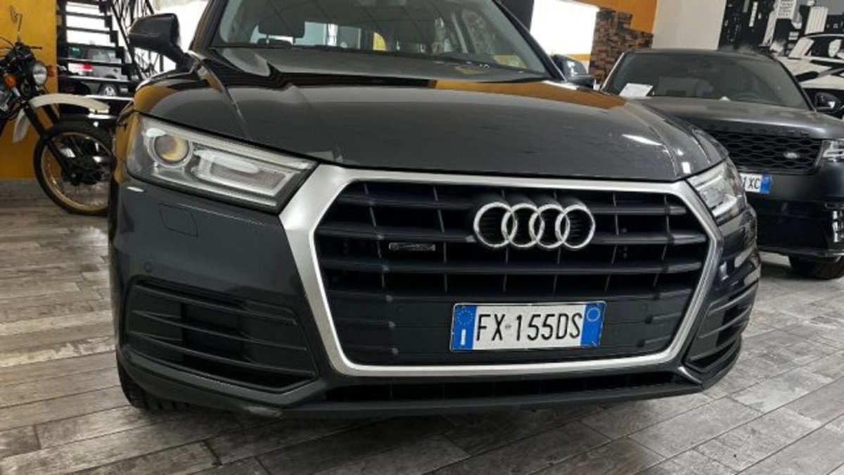 Audi Q5 35 TDI quattro S tronic Business Sport (2)