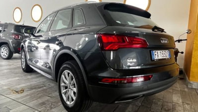 Audi Q5 35 TDI quattro S tronic Business Sport (4)