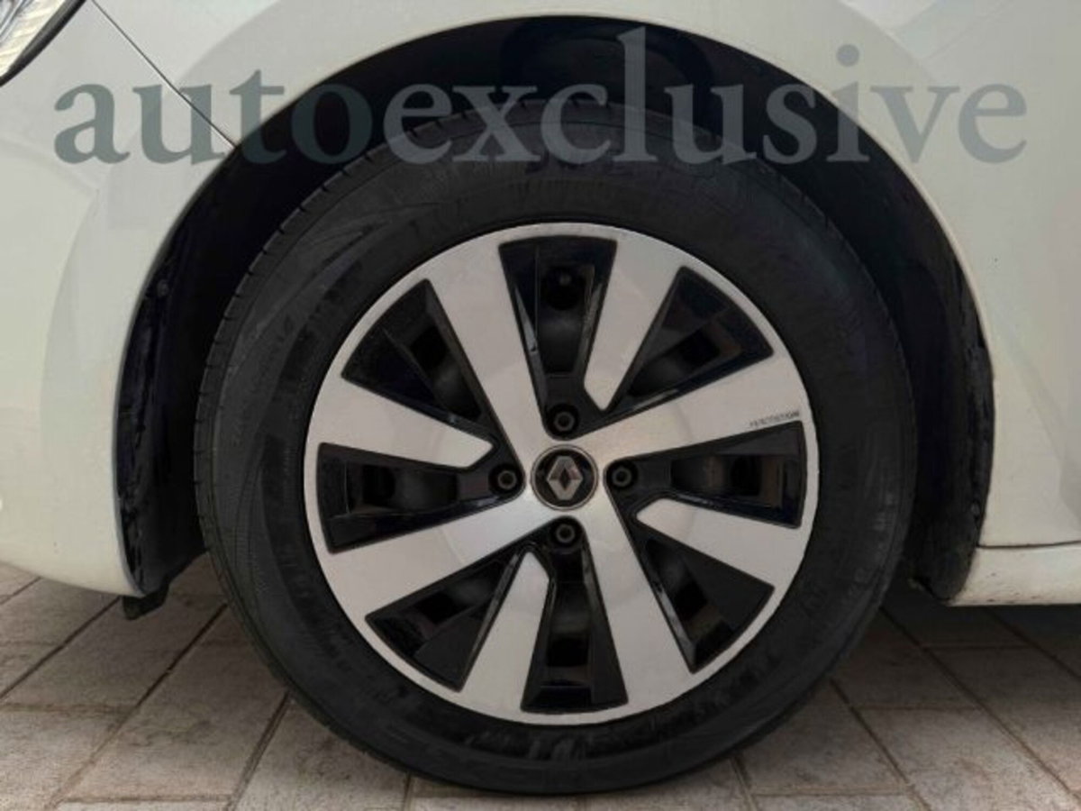 Renault Clio 1.0 tce Generation 90cv (14)
