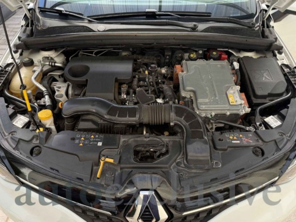 Renault Clio 1.0 tce Generation 90cv (15)