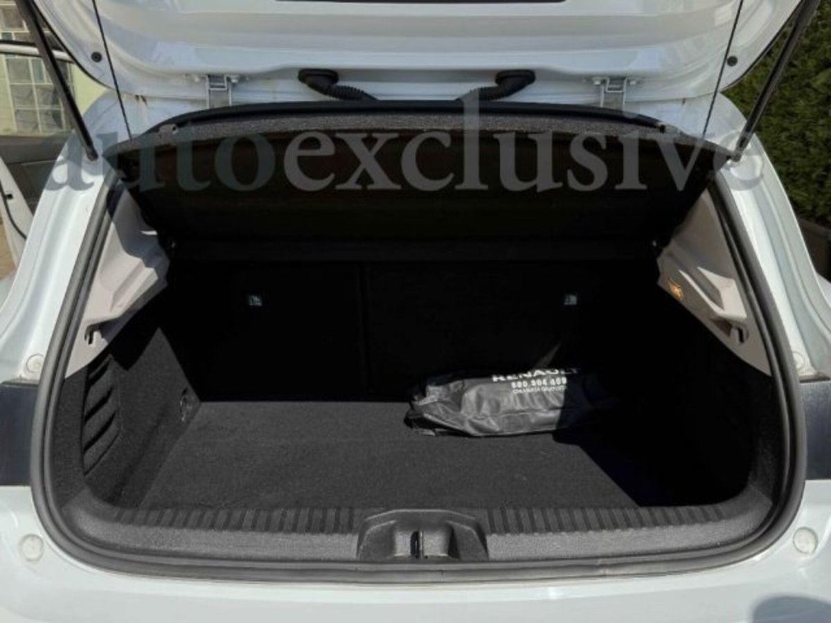 Renault Clio 1.0 tce Generation 90cv (16)