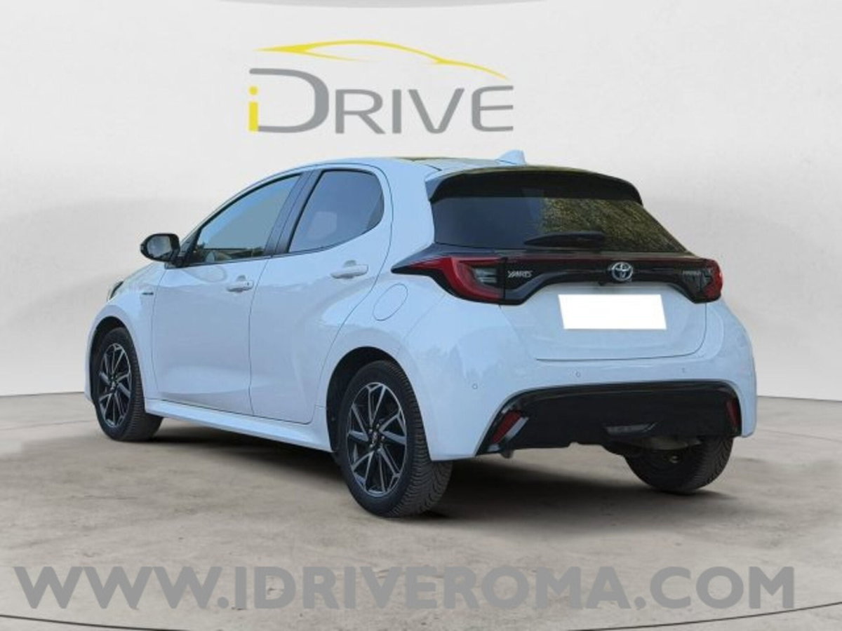 Toyota Yaris Cross 1.5h GR Sport Black Sky fwd 116cv e-cvt (5)