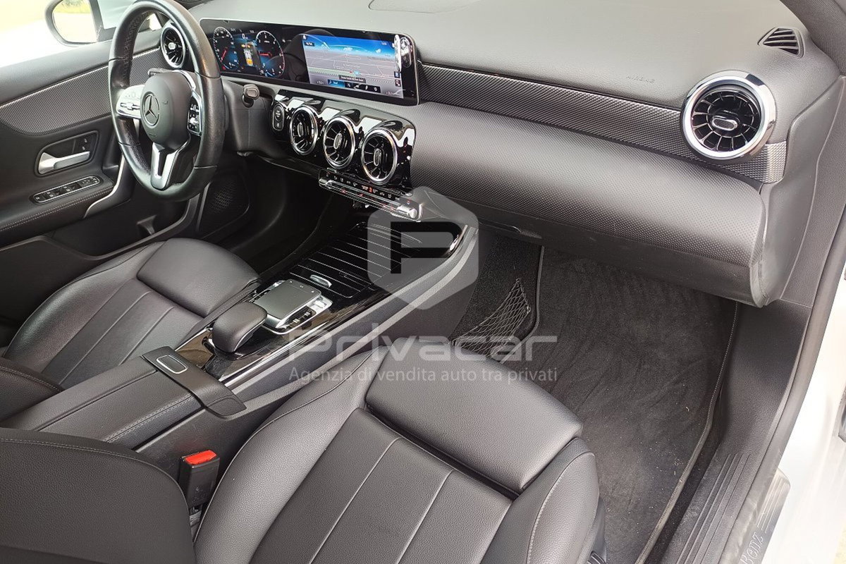 Mercedes-Benz Classe A 180 d Automatic Business (11)