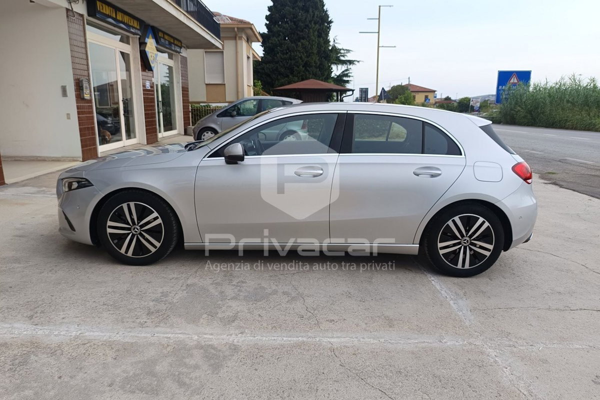 Mercedes-Benz Classe A 180 d Automatic Business (8)