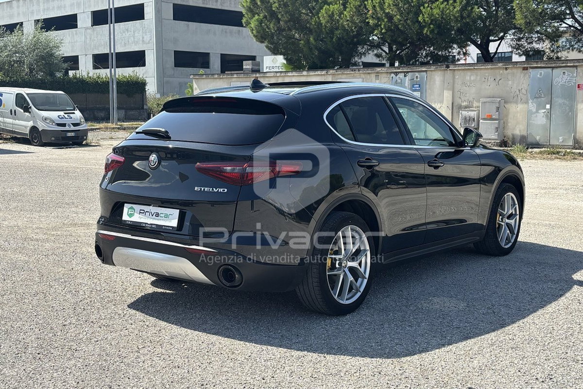 Alfa Romeo Stelvio Stelvio 2.2 Turbodiesel 210 CV AT8 Q4 Executive (5)