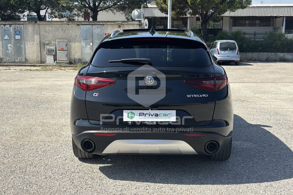 Alfa Romeo Stelvio Stelvio 2.2 Turbodiesel 210 CV AT8 Q4 Executive (6)