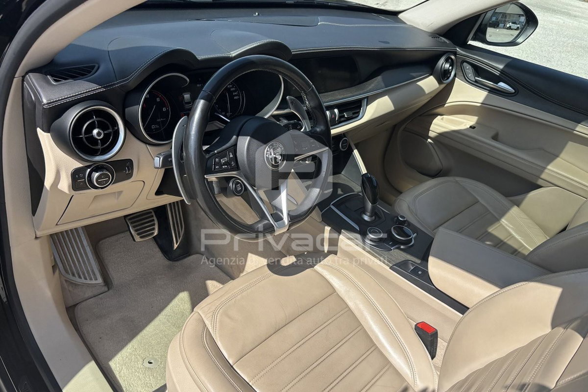 Alfa Romeo Stelvio Stelvio 2.2 Turbodiesel 210 CV AT8 Q4 Executive (9)