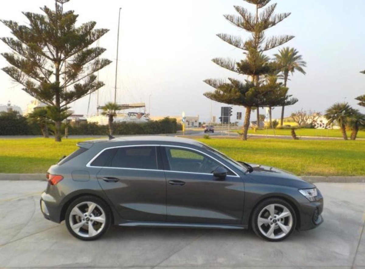 Audi A3 Sportback 35 TDI S tronic S line edition (5)