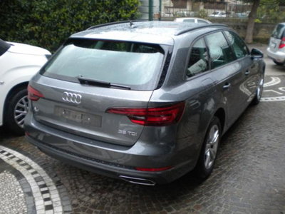 Audi A4 Avant 35 TDI S tronic Design (6)
