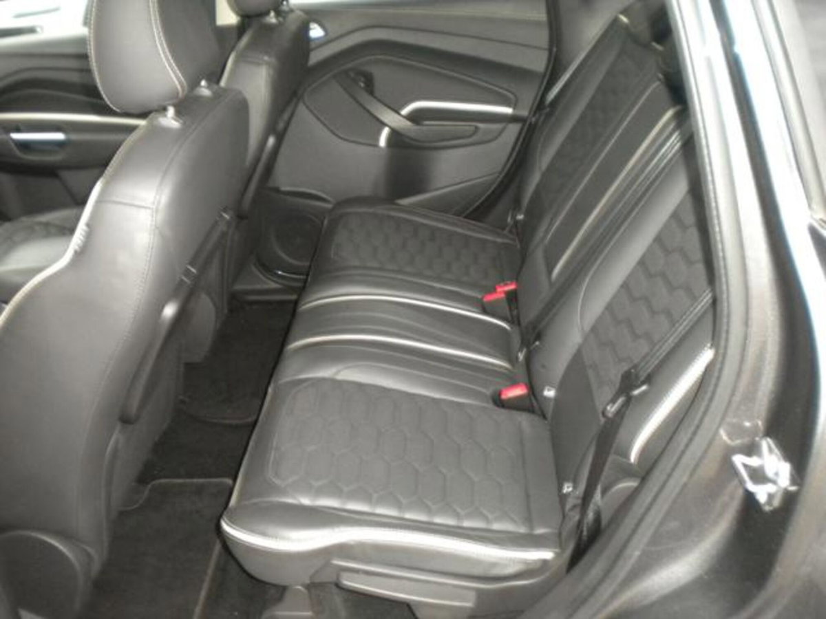 Ford Kuga 2.0 TDCI 180 CV S&S 4WD Powershift Vignale (12)