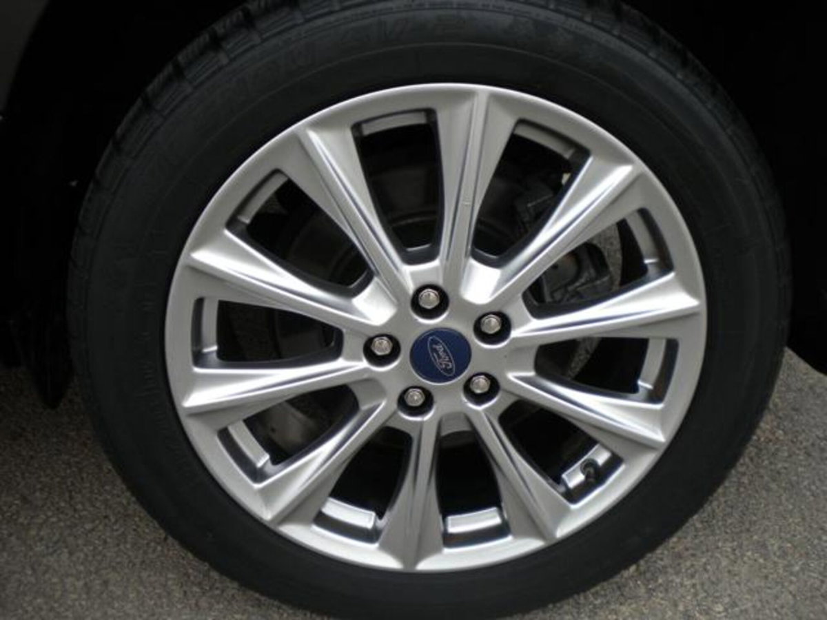 Ford Kuga 2.0 TDCI 180 CV S&S 4WD Powershift Vignale (7)