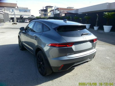Jaguar E-Pace 2.0D 150 CV R-Dynamic S (6)