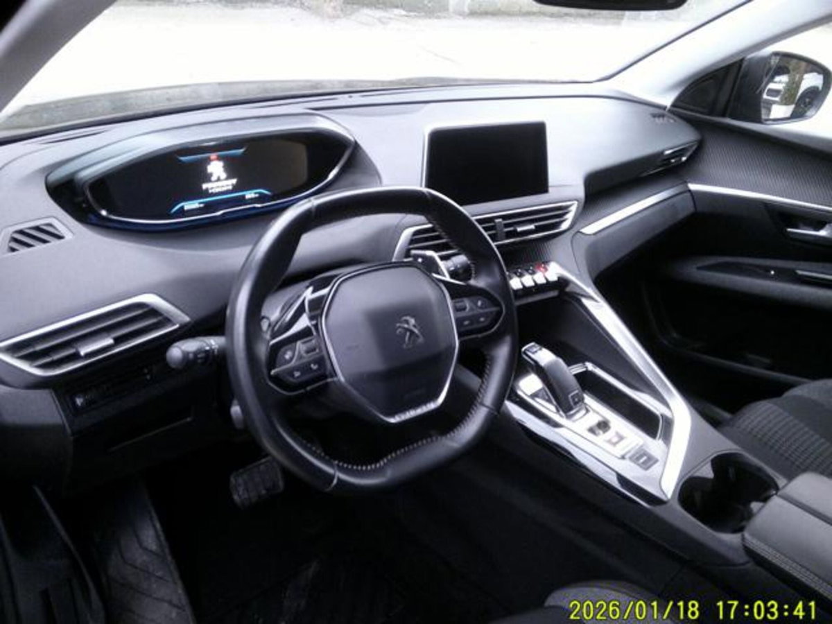 Peugeot 3008 BlueHDi 130 S&S EAT8 Allure Pack (9)