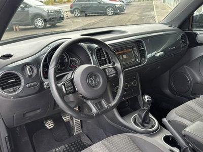 Volkswagen Maggiolino 2.0 TDI Sport (10)