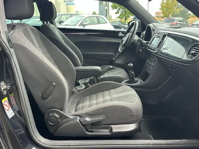 Volkswagen Maggiolino 2.0 TDI Sport (11)