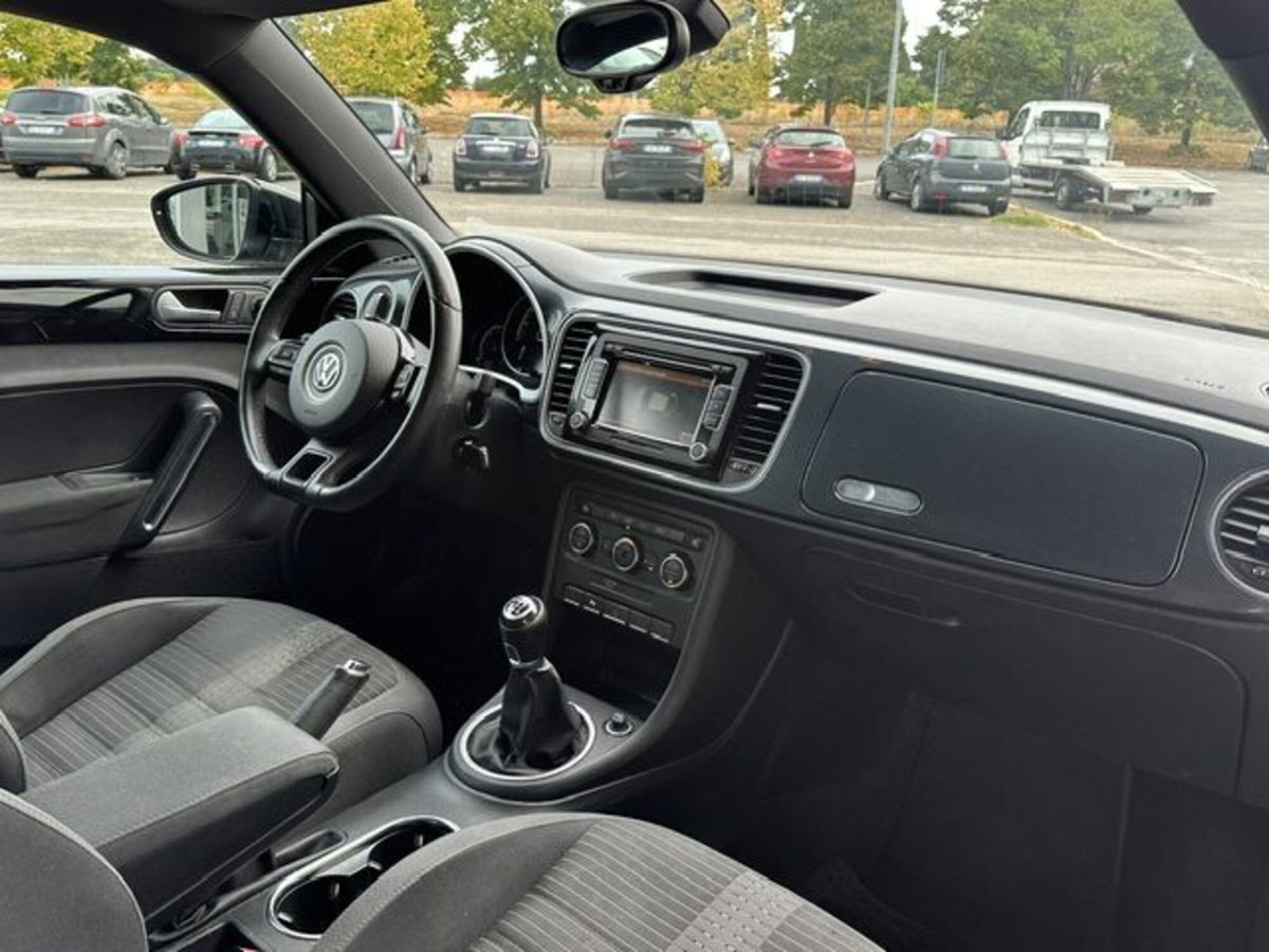 Volkswagen Maggiolino 2.0 TDI Sport (13)