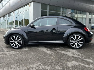 Volkswagen Maggiolino 2.0 TDI Sport (8)