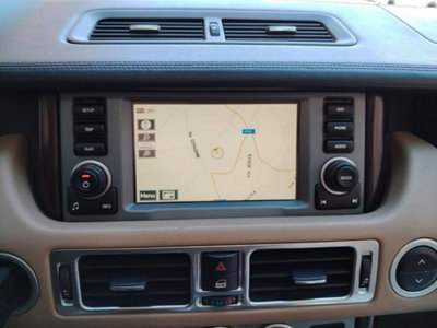 Land Rover Range Rover 3.6 TDV8 Vogue (5)