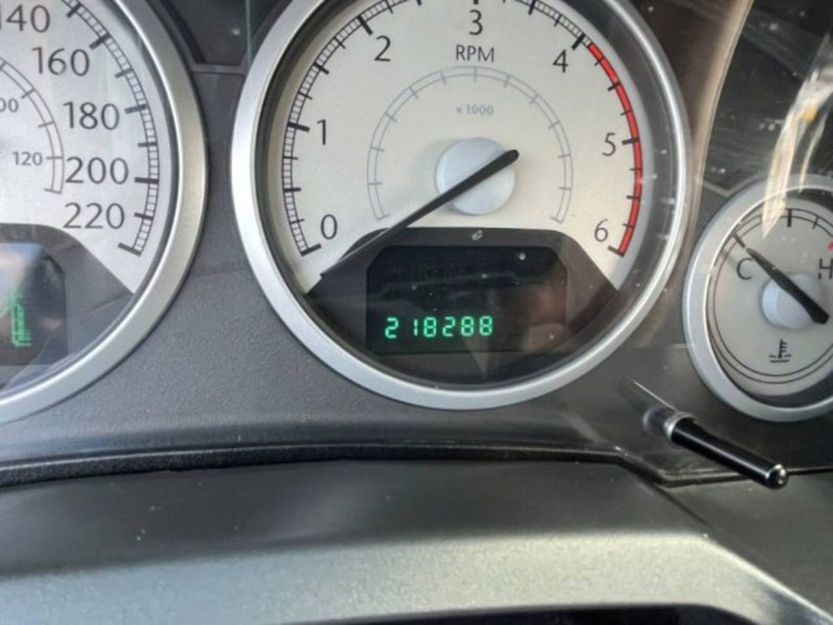Chrysler Grand Voyager Grand Voyager 2.8 CRD DPF Limited (15)