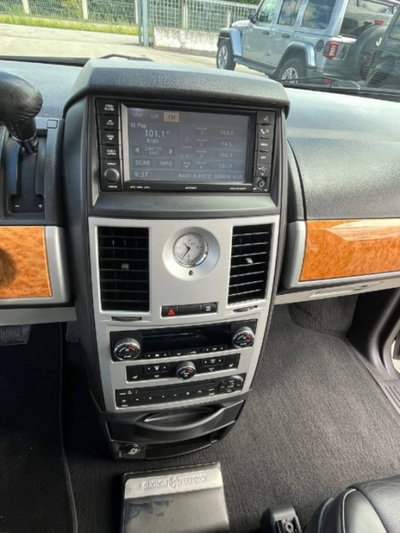 Chrysler Grand Voyager Grand Voyager 2.8 CRD DPF Limited (16)