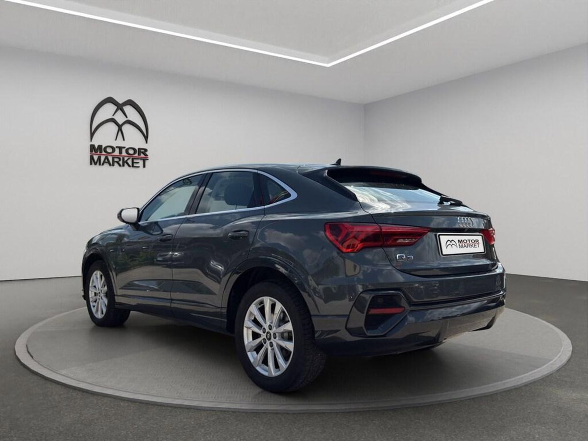 Audi Q3 Sportback 35 TDI quattro S tronic Business Plus (8)