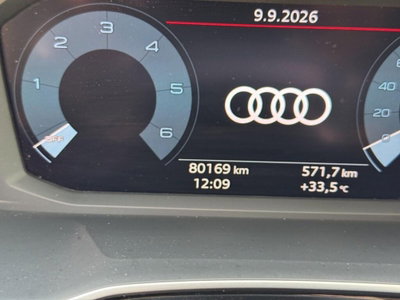 Audi Q3 Sportback 35 TDI quattro S tronic Business Plus (9)