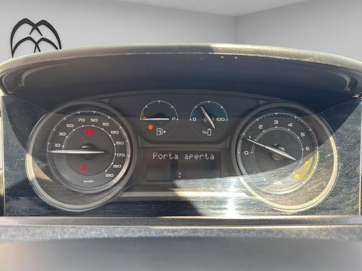 Lancia Ypsilon 1.0 FireFly 5 porte S&S Hybrid Silver Plus (11)