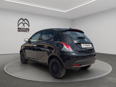 Lancia Ypsilon 1.0 FireFly 5 porte S&S Hybrid Silver Plus (8)