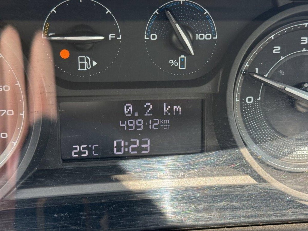 Lancia Ypsilon 1.0 FireFly 5 porte S&S Hybrid Silver Plus (9)