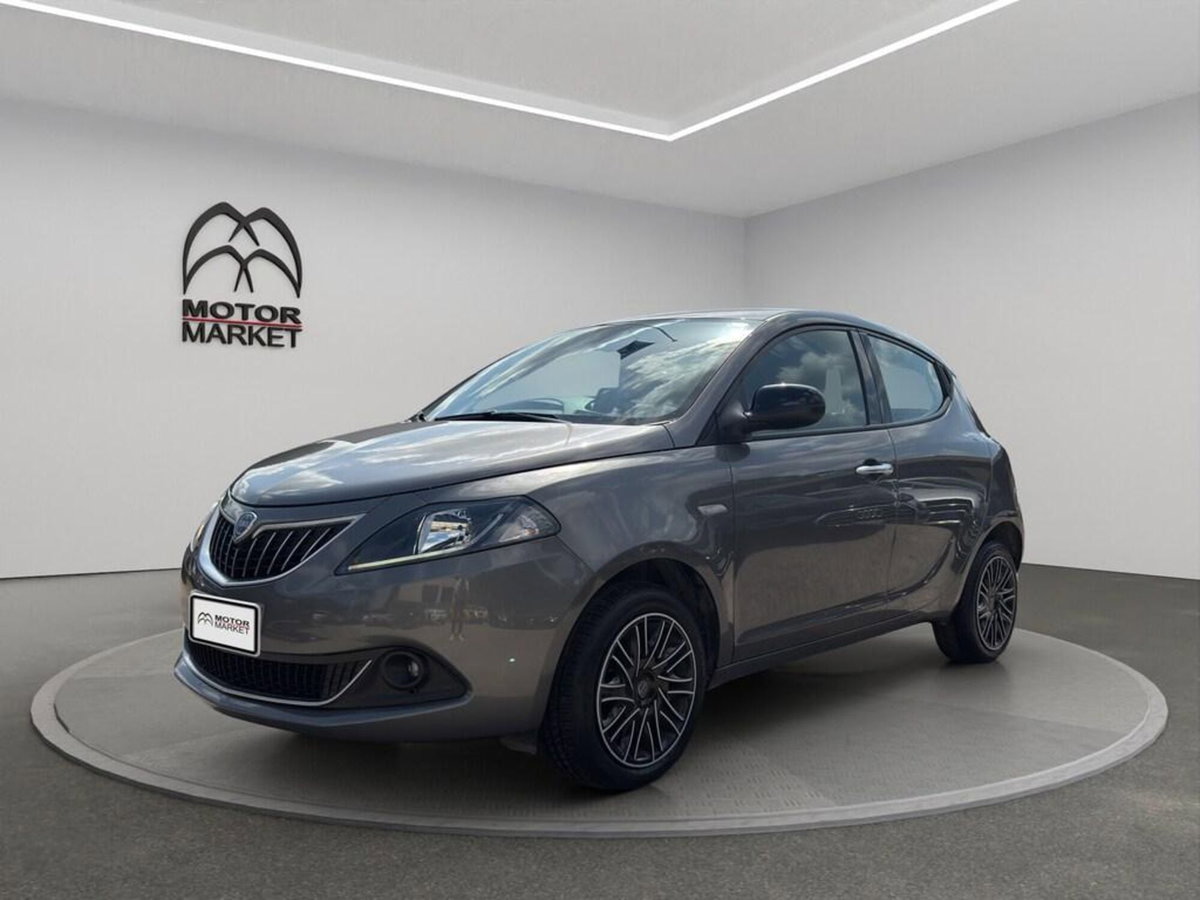 Lancia Ypsilon 1.0 FireFly 5 porte S&S Hybrid Gold Plus