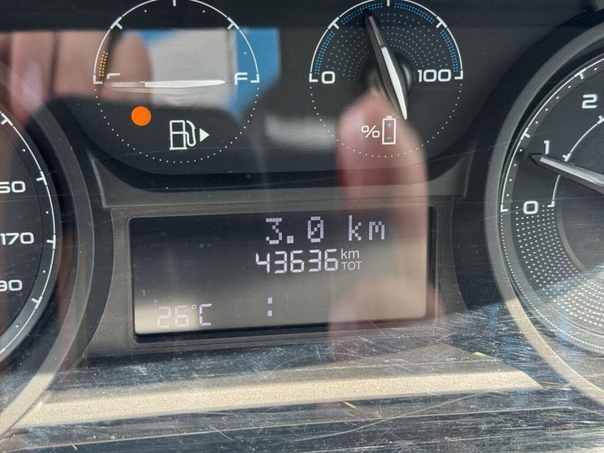 Lancia Ypsilon 1.0 FireFly 5 porte S&S Hybrid Gold Plus (9)