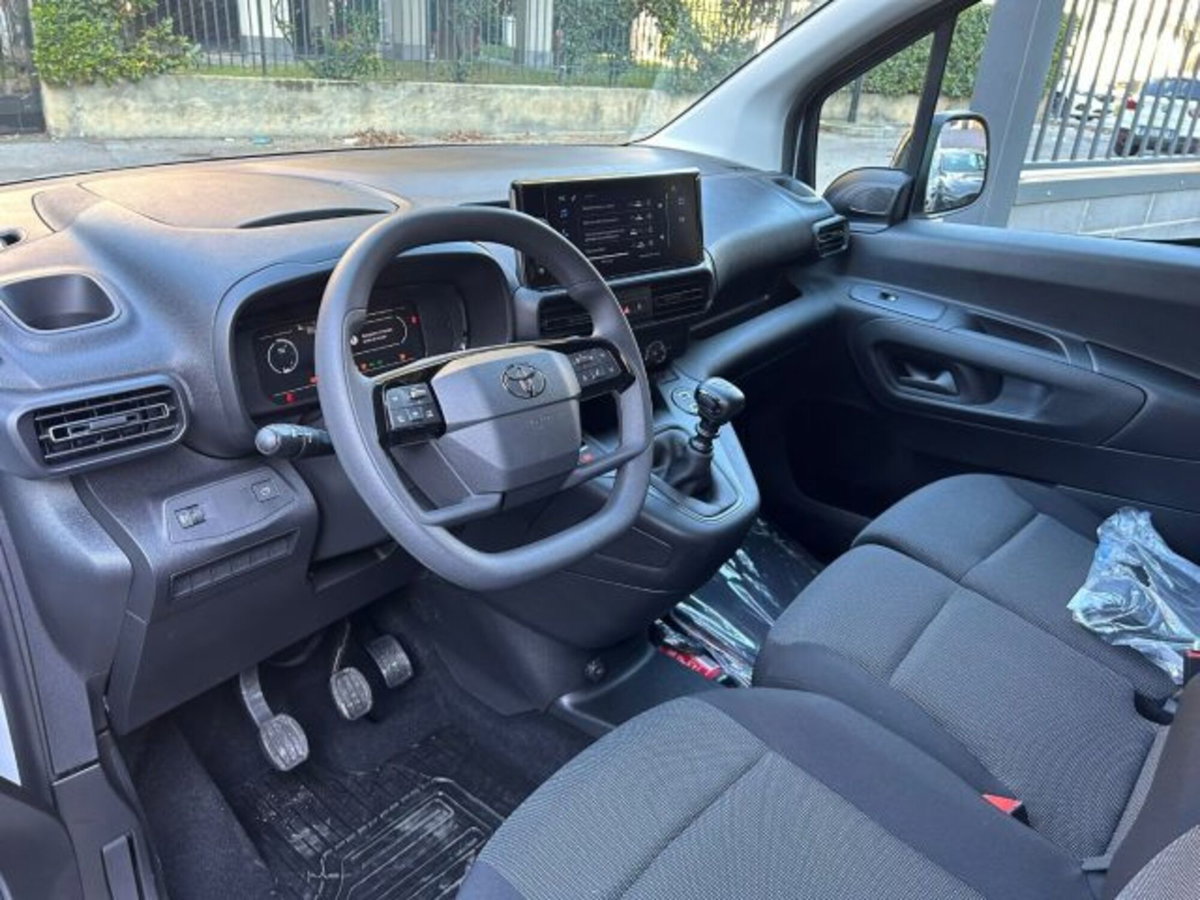 Toyota Proace City City 1.5D 100 CV S&S PL 4p. Comfort (6)